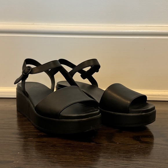 Camper Misia Black Platform Sandals - Picture 4 of 9